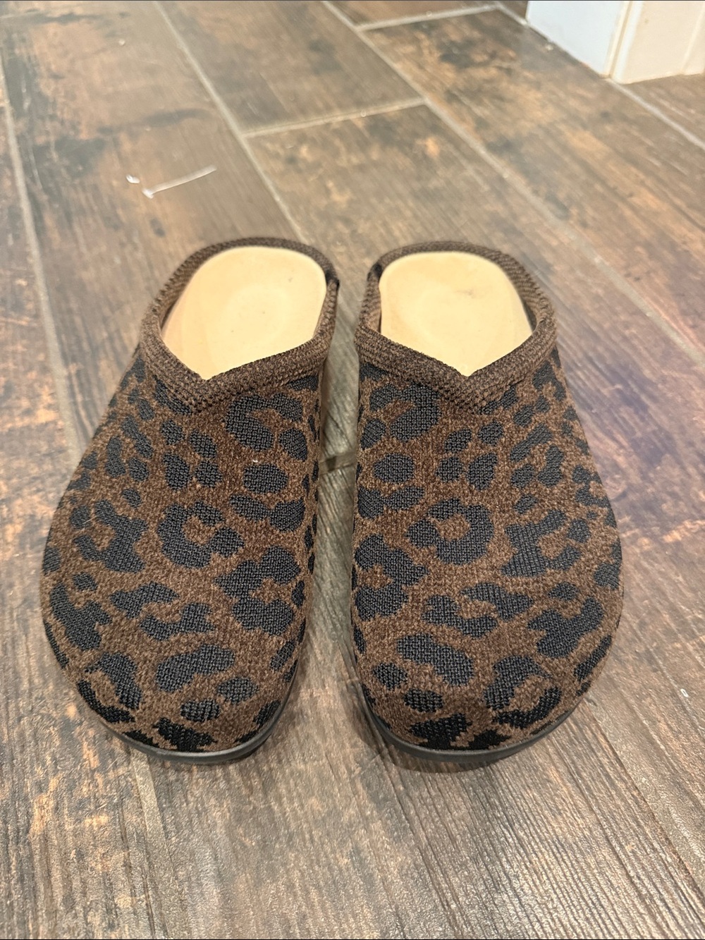 Leopard Rothy’s clogs - Brown/Black